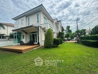 For rent 3 bedrooms townhouse in Prawet, Bangkok