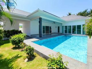 For sale 3 bedrooms villa in Hua Hin, Prachuap Khiri Khan