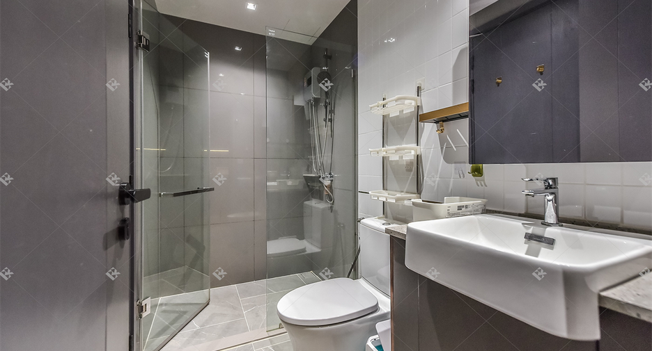 For rent 1 bed condo in Bang Rak, Bangkok