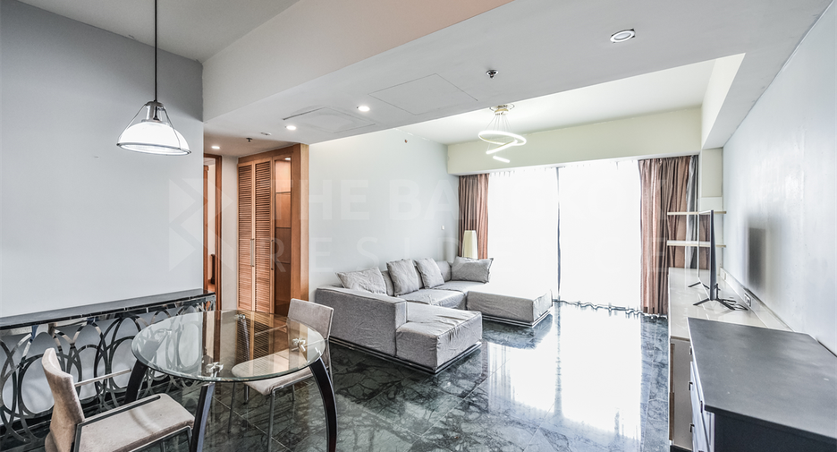 For rent 2 bedrooms condo in Sathon, Bangkok