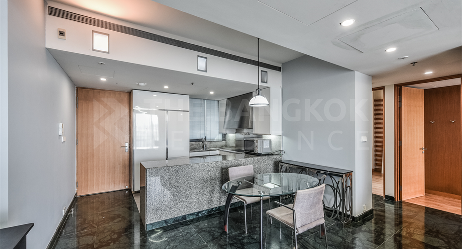 For rent 2 bedrooms condo in Sathon, Bangkok