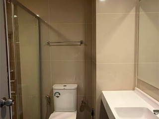 For sale 1 bed condo in Phaya Thai, Bangkok