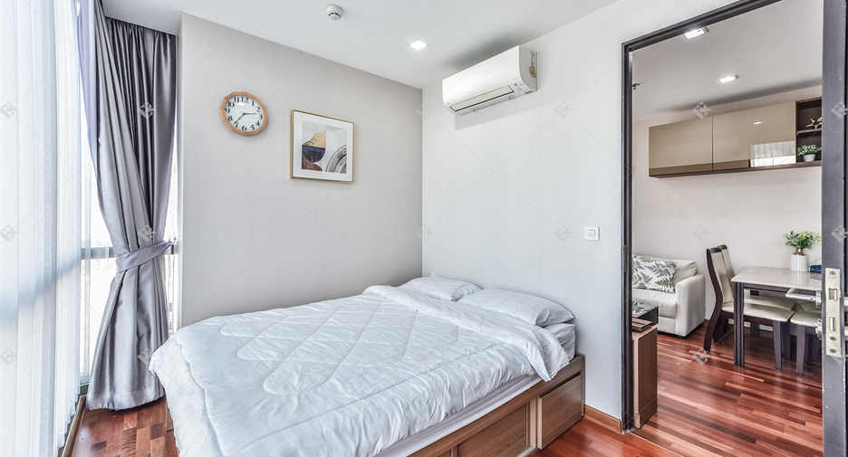 For sale 2 bedrooms condo in Pathum Wan, Bangkok