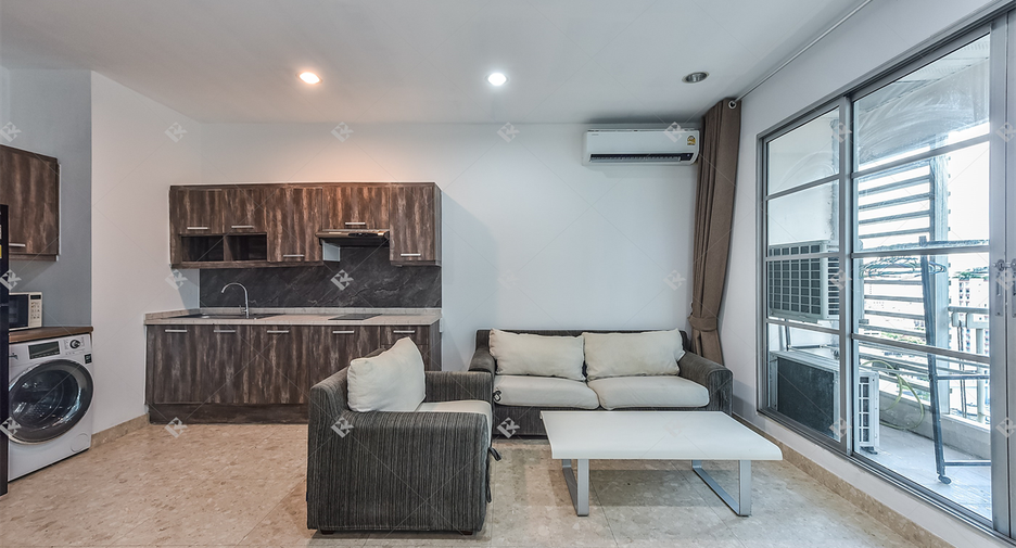 For rent 2 bedrooms condo in Ratchathewi, Bangkok