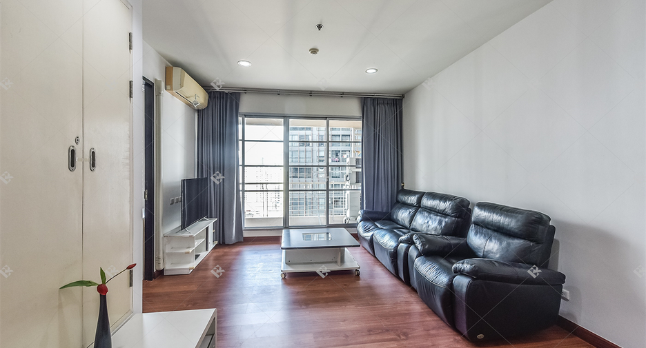 For rent 2 bedrooms condo in Ratchathewi, Bangkok