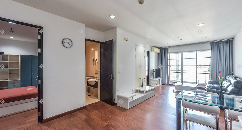 For rent 2 bedrooms condo in Ratchathewi, Bangkok