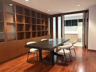 For rent 4 bedrooms townhouse in Yan Nawa, Bangkok
