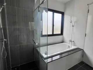 For rent 4 bedrooms house in Wang Thonglang, Bangkok