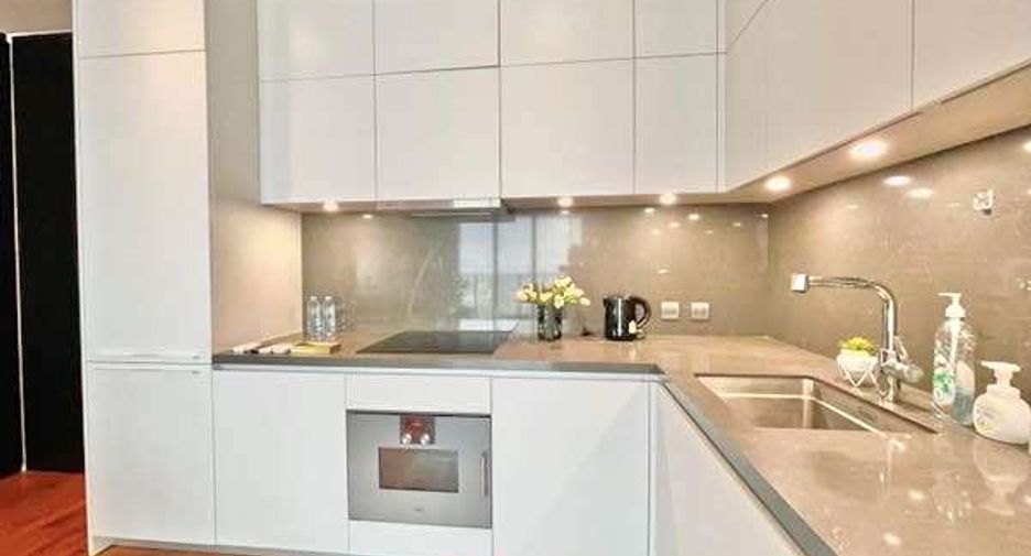 For rent and for sale 1 bed condo in Samphanthawong, Bangkok