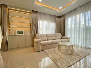 Casa en alquiler de 4 habitaciones en Mueang Samut Prakan, Samut Prakan
