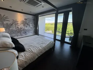 Villa en venta de 6 habitaciones en Bang Lamung, Chonburi