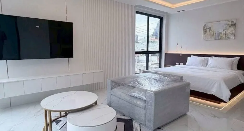 Villa zum Kauf mit 5 Zimmer in Bang Lamung, Chonburi