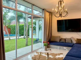 For sale 5 bedrooms villa in Bang Lamung, Chonburi
