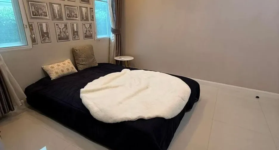 For sale 5 bedrooms villa in Huay Yai, Pattaya