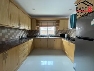 Casa en alquiler y en venta de 2 habitaciones en Bang Lamung, Chonburi