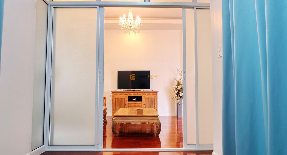 Haus zur Miete mit 3 Zimmer in Bang Lamung, Chonburi