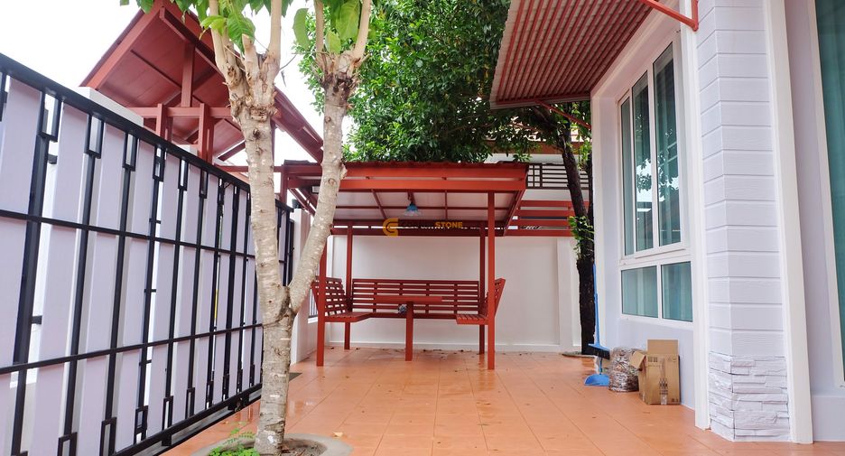 Haus zur Miete mit 3 Zimmer in Bang Lamung, Chonburi