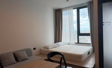 Wohnung zur Miete mit Studio in Khlong San, Bangkok