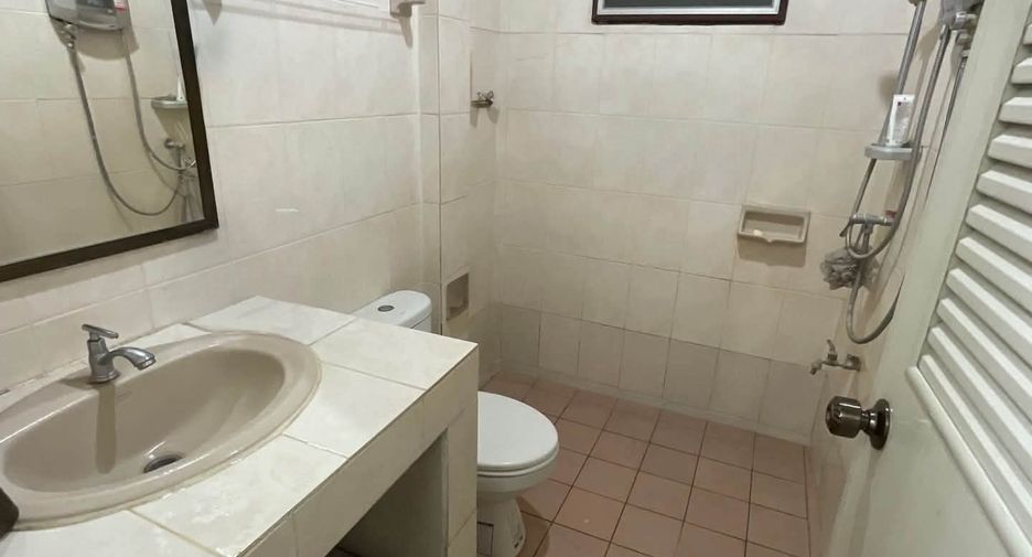 For sale 3 bedrooms house in Hang Dong, Chiang Mai