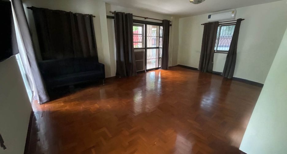 For sale 3 bedrooms house in Hang Dong, Chiang Mai