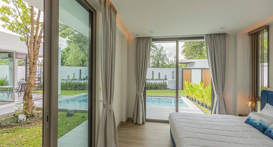For rent 5 bedrooms house in Mueang Chiang Mai, Chiang Mai