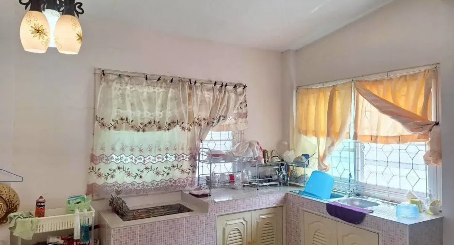 For sale 3 ベッドルーム house in Mueang Ubon Ratchathani, Ubon Ratchathani