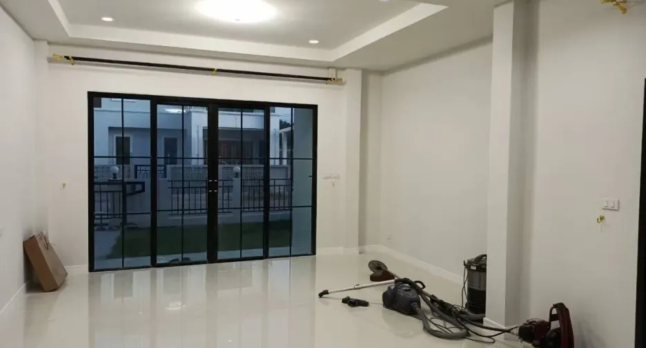 Продажа 4 спальни дом в Mueang Nakhon Ratchasima, Накхон Ратчасима