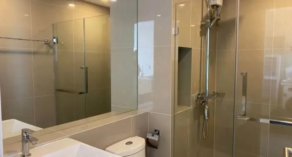 For rent 1 bed condo in Phra Khanong, Bangkok