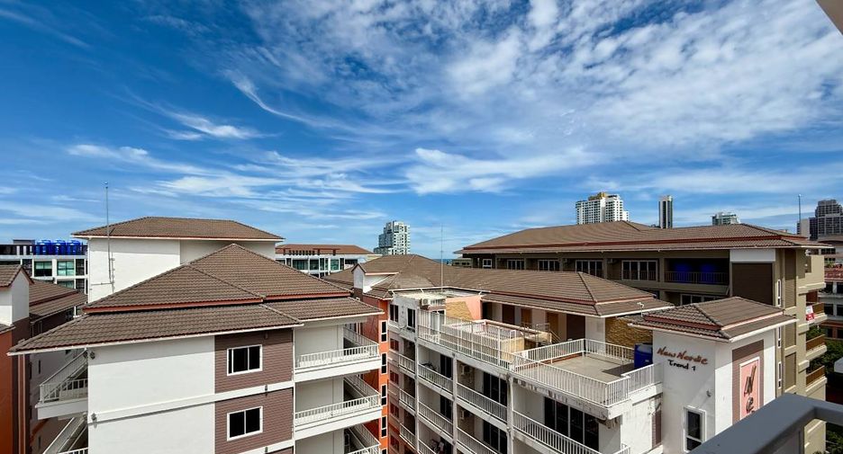 For sale 2 bedrooms condo in Bang Lamung, Chonburi