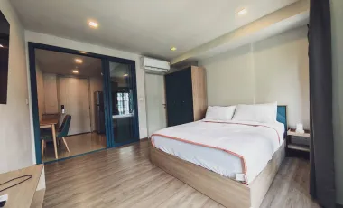 À louer studio condo à Khlong Toei, Bangkok