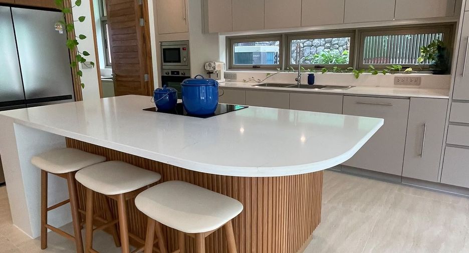 Villa zum Kauf mit 4 Zimmer in Thalang, Phuket