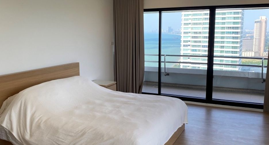 Condo en venta de 3 habitaciones en Na Jomtien, Pattaya