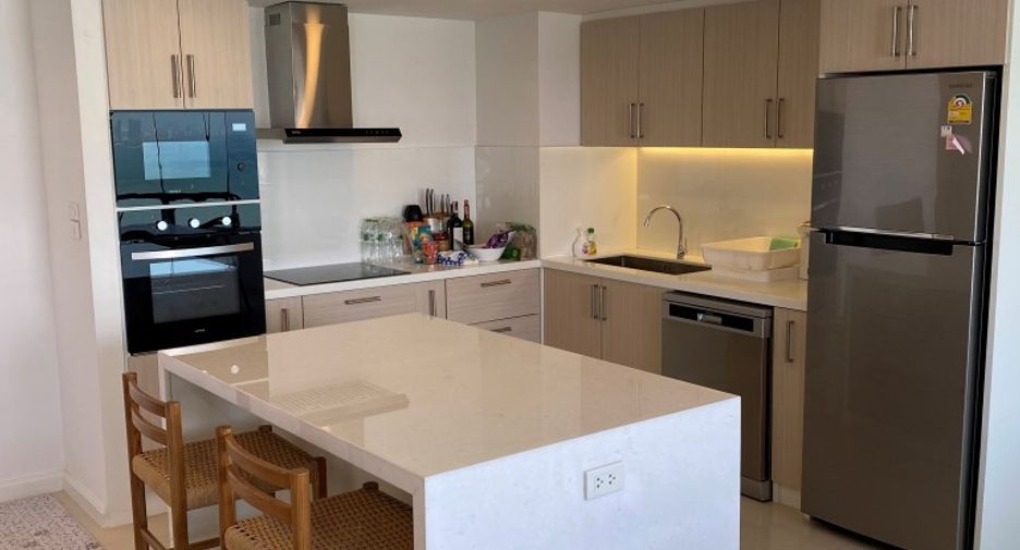 Condo en venta de 3 habitaciones en Na Jomtien, Pattaya