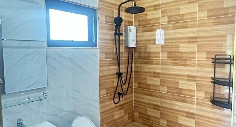 For sale 3 bedrooms townhouse in Sattahip, Pattaya