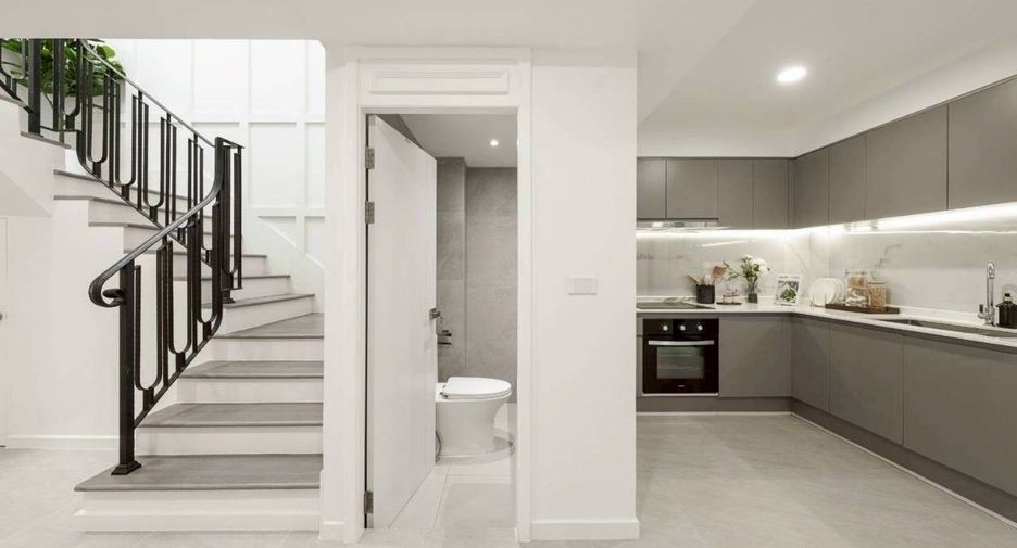 Casa en alquiler de 3 habitaciones en Watthana, Bangkok