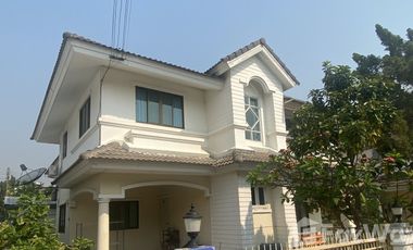 For rent 3 bedrooms house in San Kamphaeng, Chiang Mai