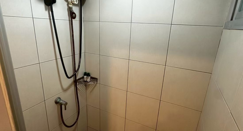 For sale 1 bed condo in Wang Thonglang, Bangkok