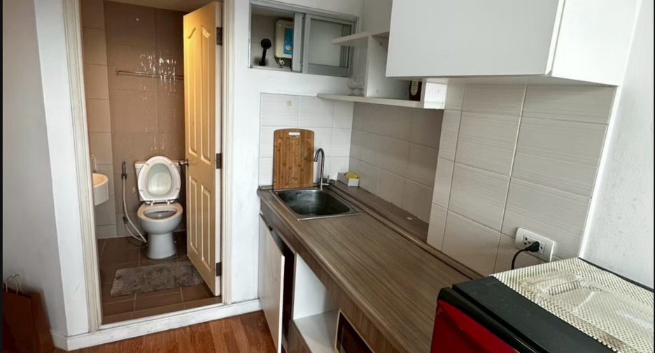 For sale 1 bed condo in Wang Thonglang, Bangkok