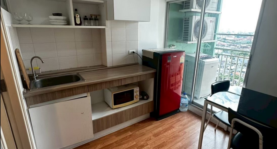 For sale 1 bed condo in Wang Thonglang, Bangkok
