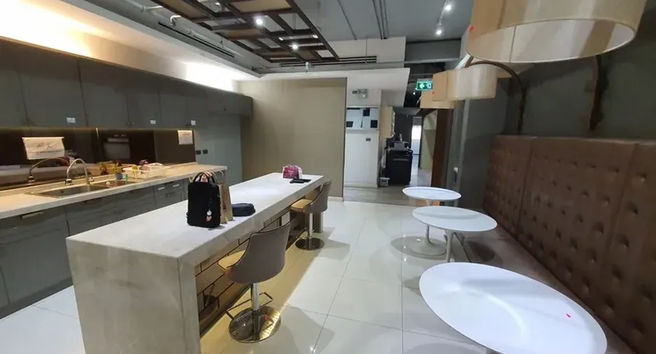 For rent office in Khlong Toei, Bangkok
