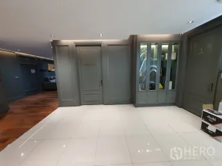 For rent office in Khlong Toei, Bangkok