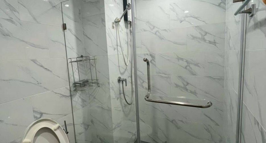 For sale 1 bed condo in Huai Khwang, Bangkok