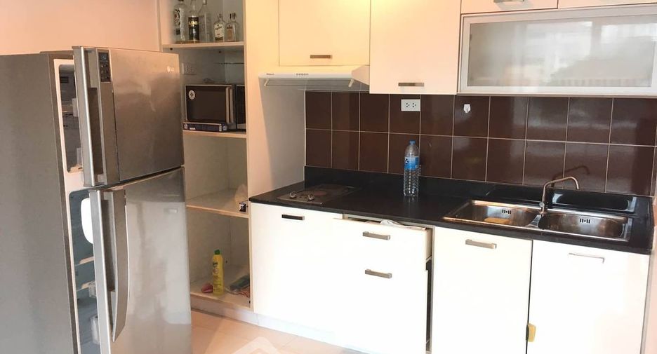 For rent 2 bedrooms condo in Watthana, Bangkok
