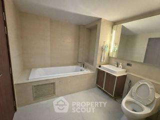 For rent 2 bedrooms condo in Sathon, Bangkok