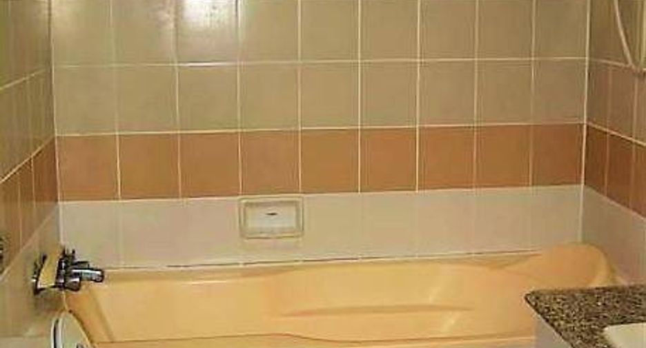 For rent 3 bedrooms condo in Chatuchak, Bangkok