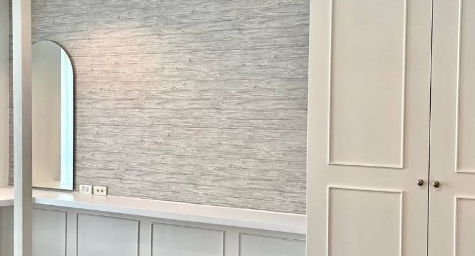 For rent 1 bed condo in Phaya Thai, Bangkok