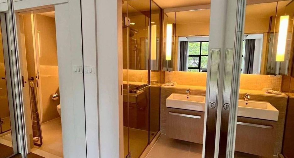 For rent 1 bed condo in Khlong Toei, Bangkok