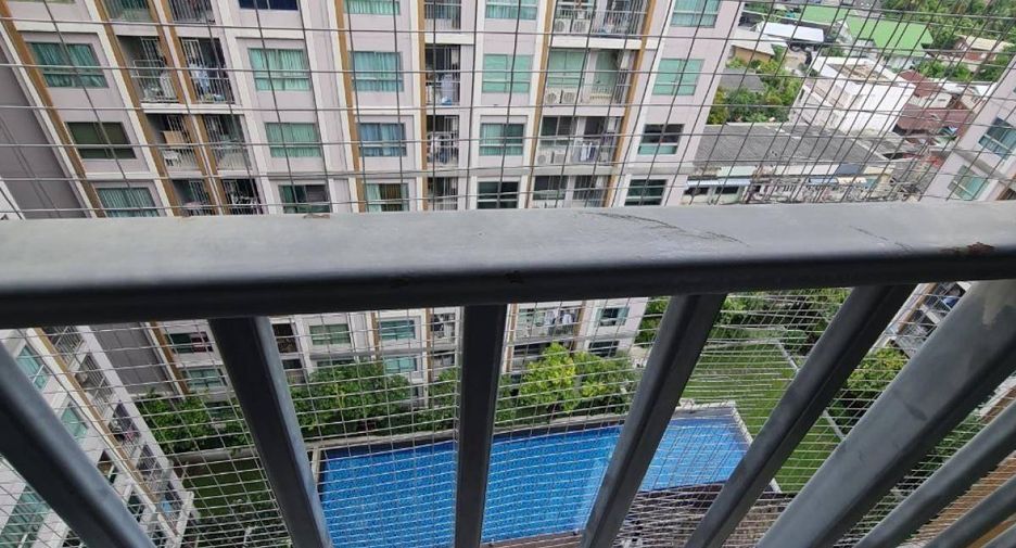 For rent 2 bedrooms condo in Bangkok Noi, Bangkok