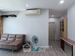 For rent 2 bedrooms condo in Sathon, Bangkok