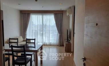 For rent 2 bedrooms condo in Huai Khwang, Bangkok